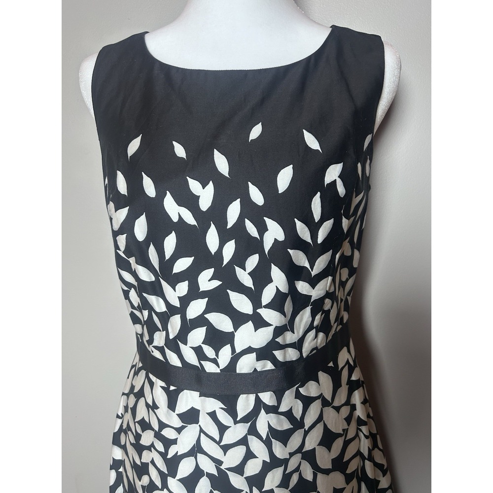 Talbots Dress 6 Black White Leaf Print Fit Flare Cotton Lined Sleeveless Zip - Picture 3 of 11